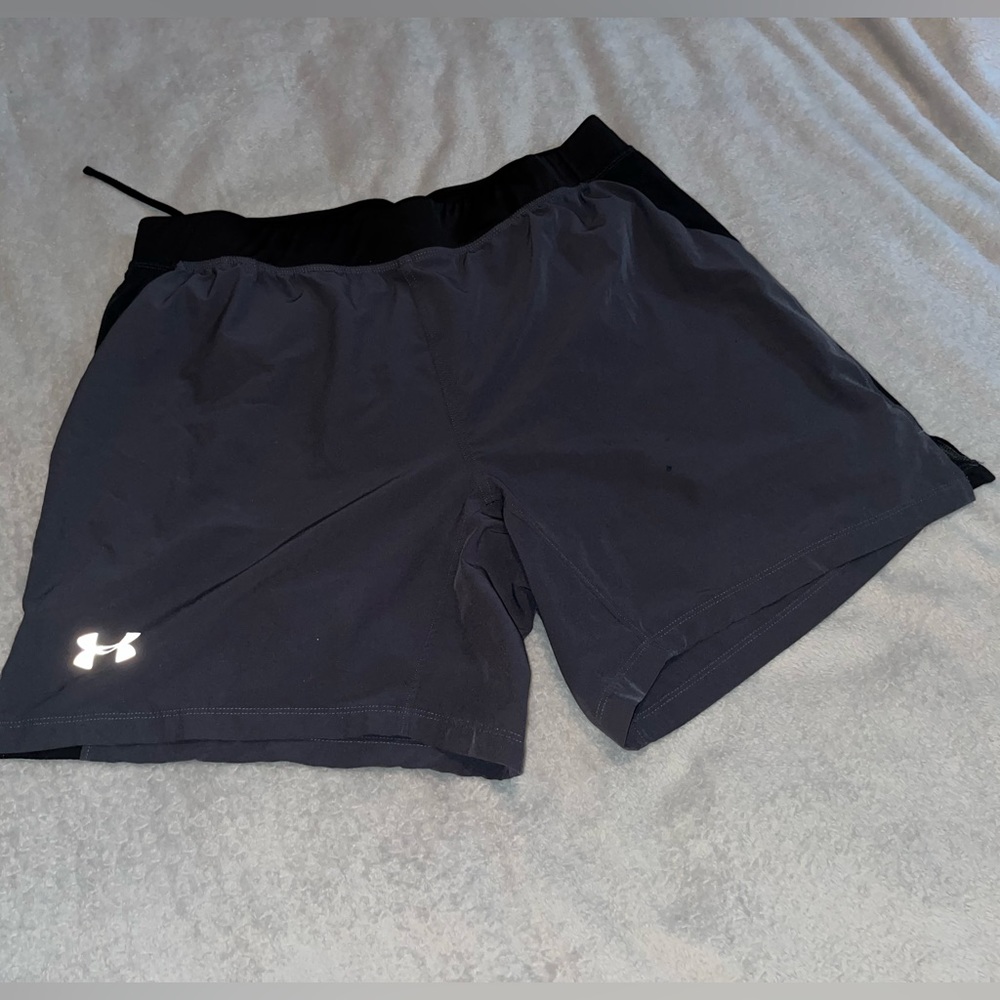 Under Armour Running Shorts - 7” inseam - with lining
